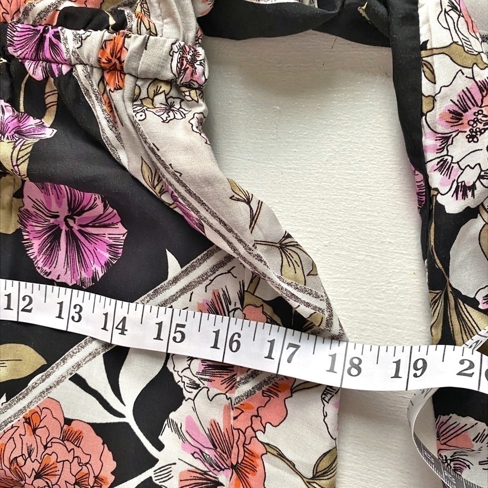 JAASE Wide Leg Floral Jumpsuit with Tassel Tie Waist - Picture 8 of 16